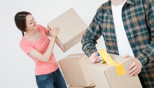 Removals van service in Shoreditch with local streets and moving boxes