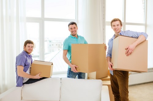 Office packing and unpacking support in Shoreditch