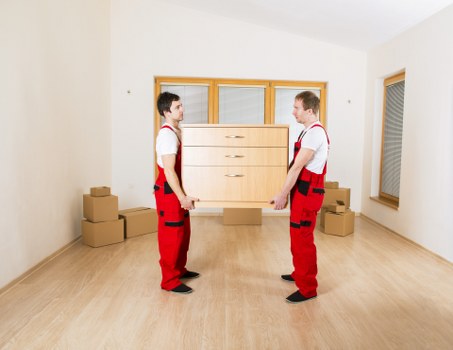Professional movers handling access challenges in Shoreditch