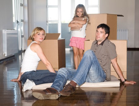 Packing and loading service for a Shoreditch flat move with careful item handling